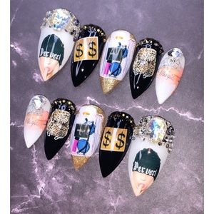 Dolls Kill Exclusive Nails Medium Size
